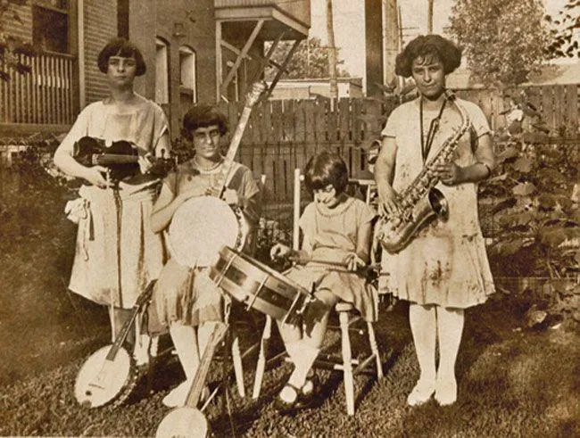 Four Longo Sisters