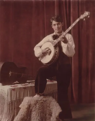 Bunny with banjo and guitar